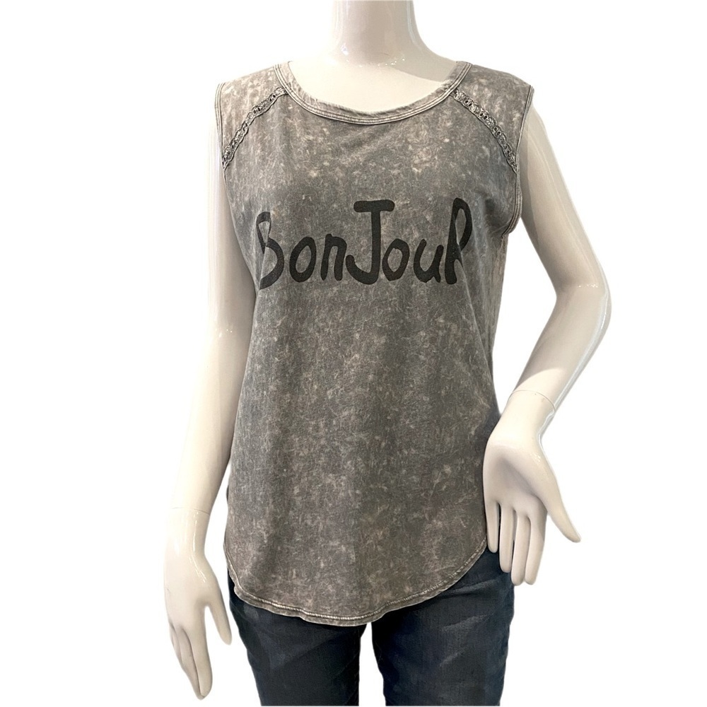 ⭐️ AMERICAN Age size medium sleeveless women’s top grey